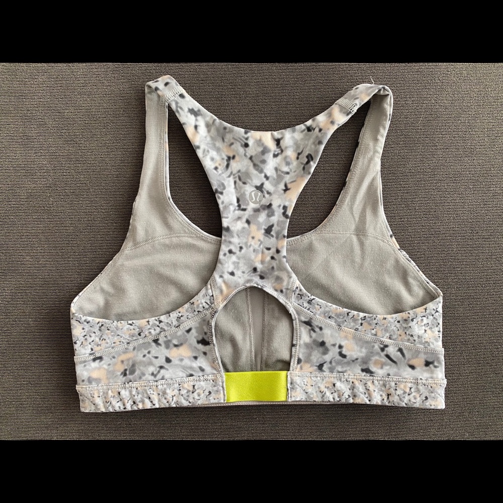 lululemon sports bra